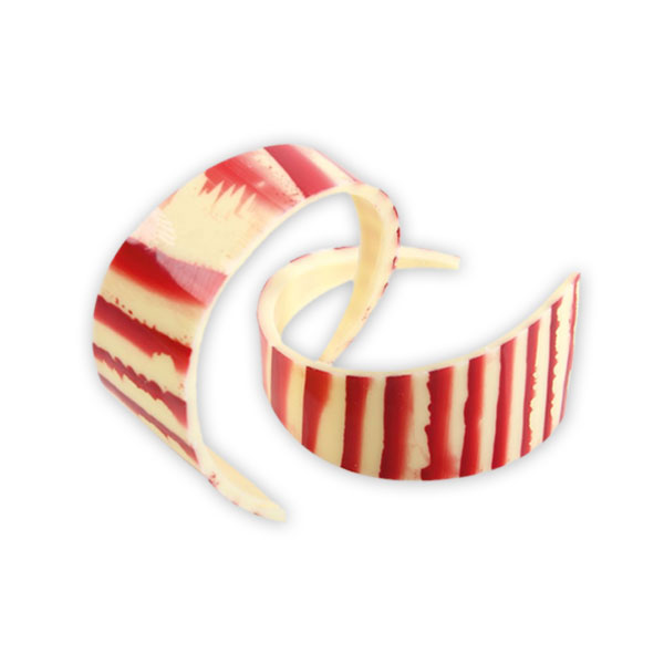 Curls Medium Red Brush